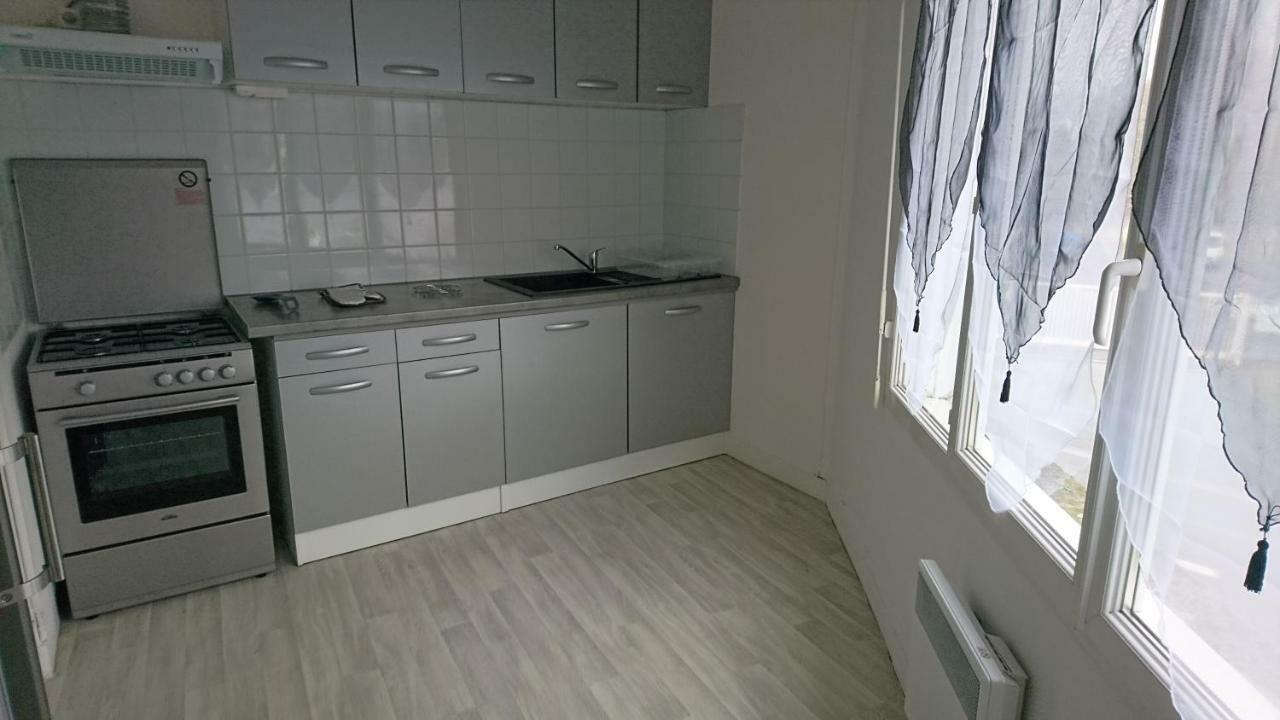 Appartement De 79 M² A 500 Metres De La Cure Jonzac Exterior photo